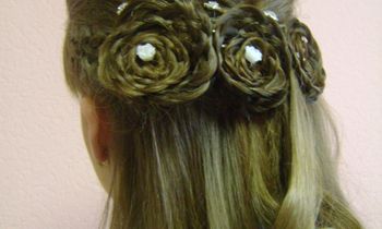 прическа с элементами плетения