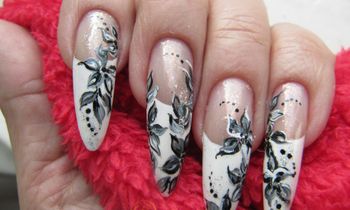 Расписной маникюр