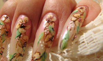 Расписной маникюр
