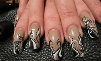 Расписной маникюр