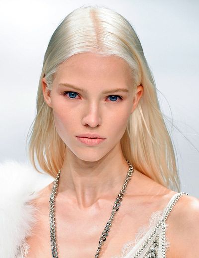 Как цвет волос влияет на склонность к болезням?