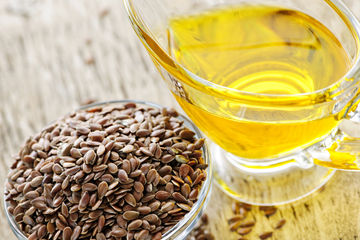 Льняное масло — уникальная польза для волос