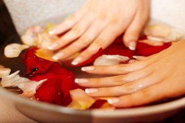 Уход за ногтями