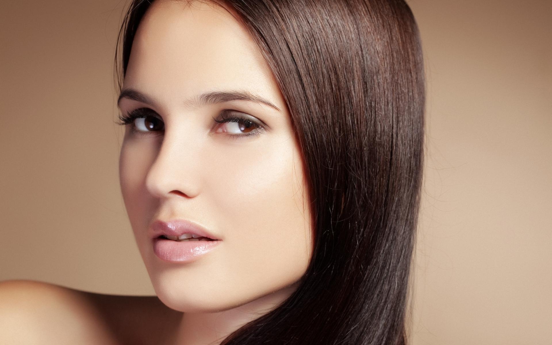 выпрямление волос выпрямление волос